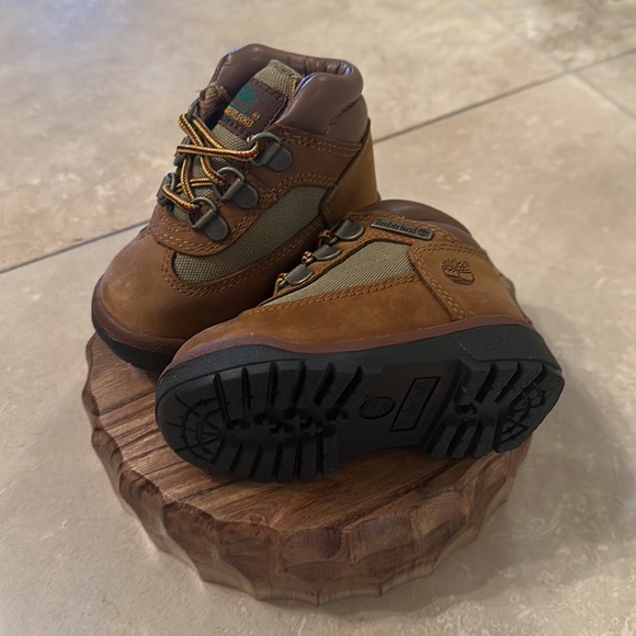 NWT Timberland field boots Sundance brown size 5 - Picture 3 of 3